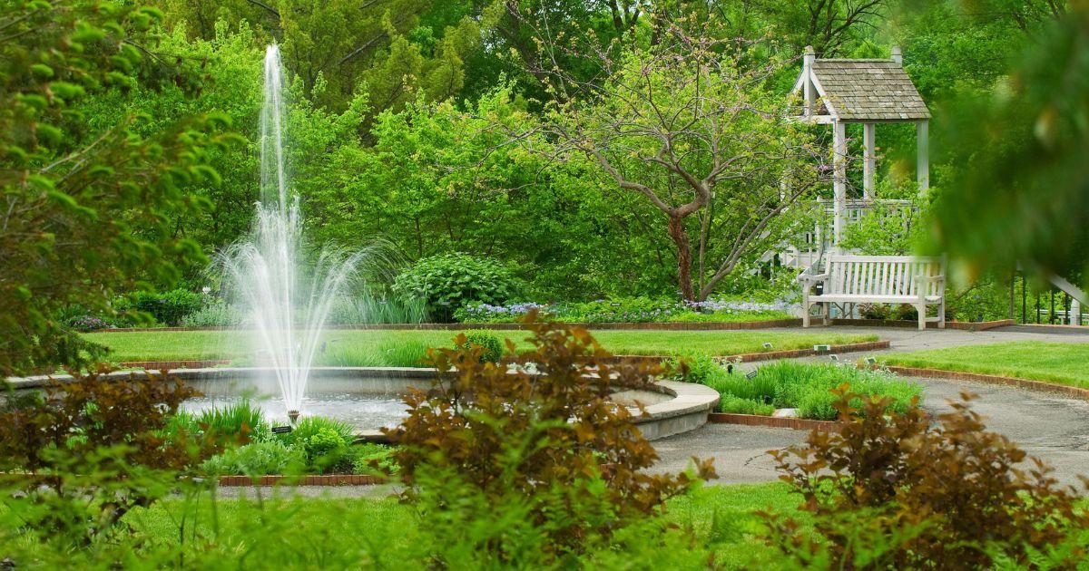 minnesota landscape arboretum tours